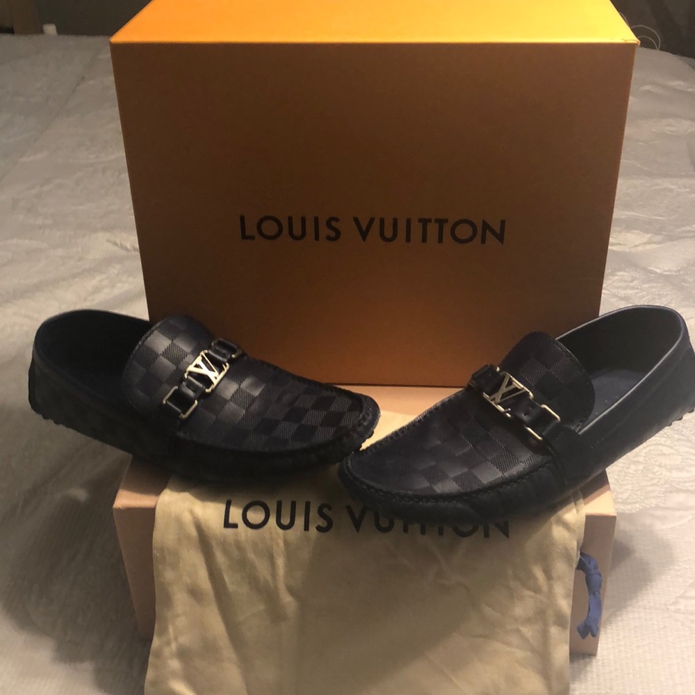 Men’s Louis Vuitton Navy Blue Mocassin Size 9.5